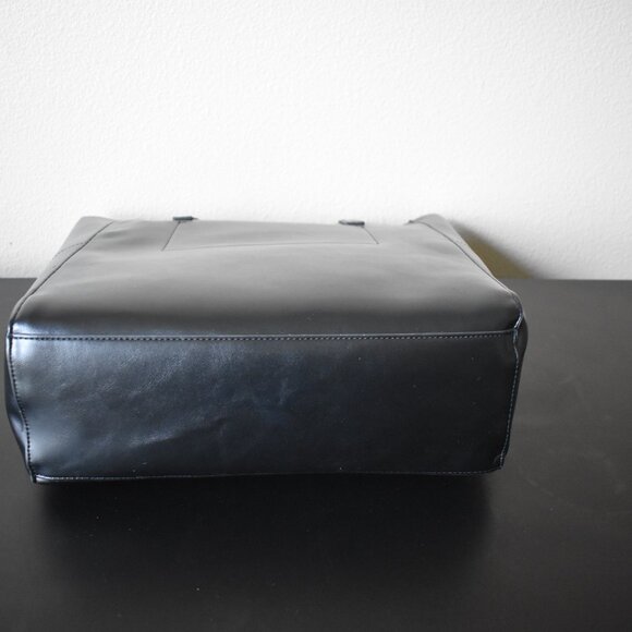 NWT Gap Synthetic Leather Tote Bag - Picture 4 of 5